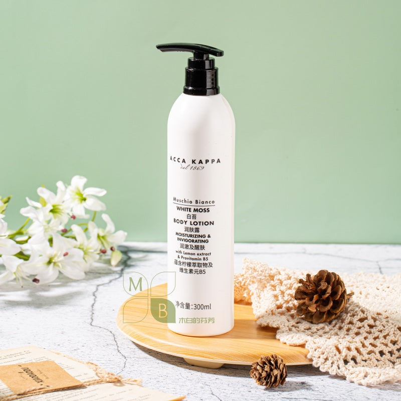 Acca Kappa body lotion, hotel-shampoo-conditioner