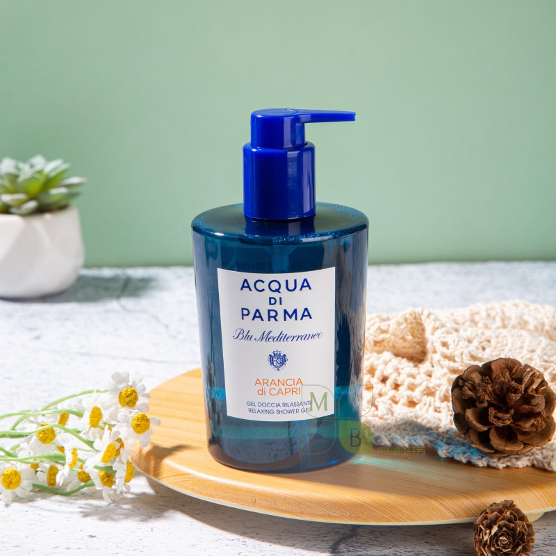 Acqua Di Parma body lotion, hotel-shampoo-conditioner