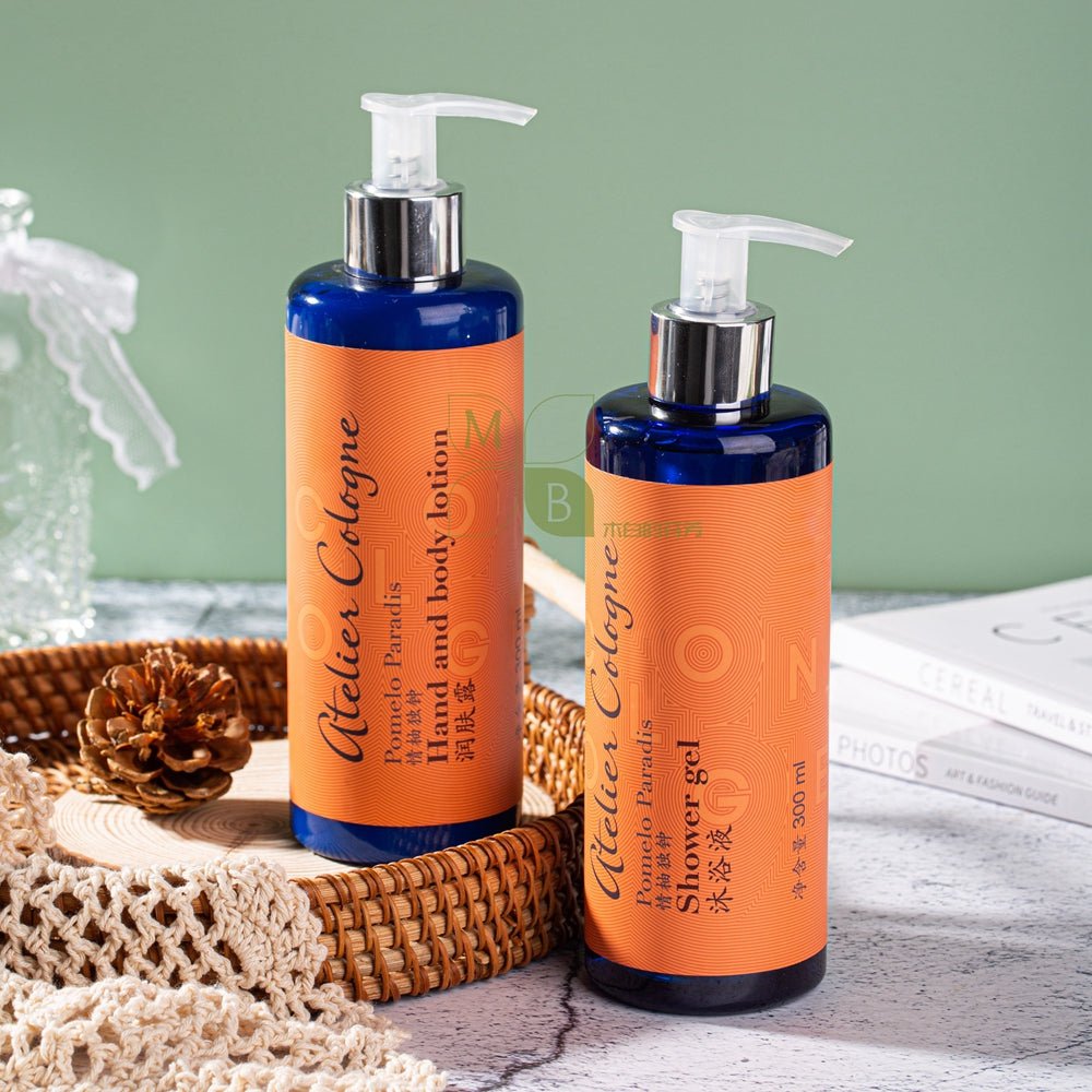 Atelier Cologne body lotion, hotel-shampoo-conditioner