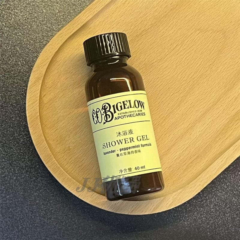 C.O.BIGELOW body lotion, hotel-shampoo-conditioner