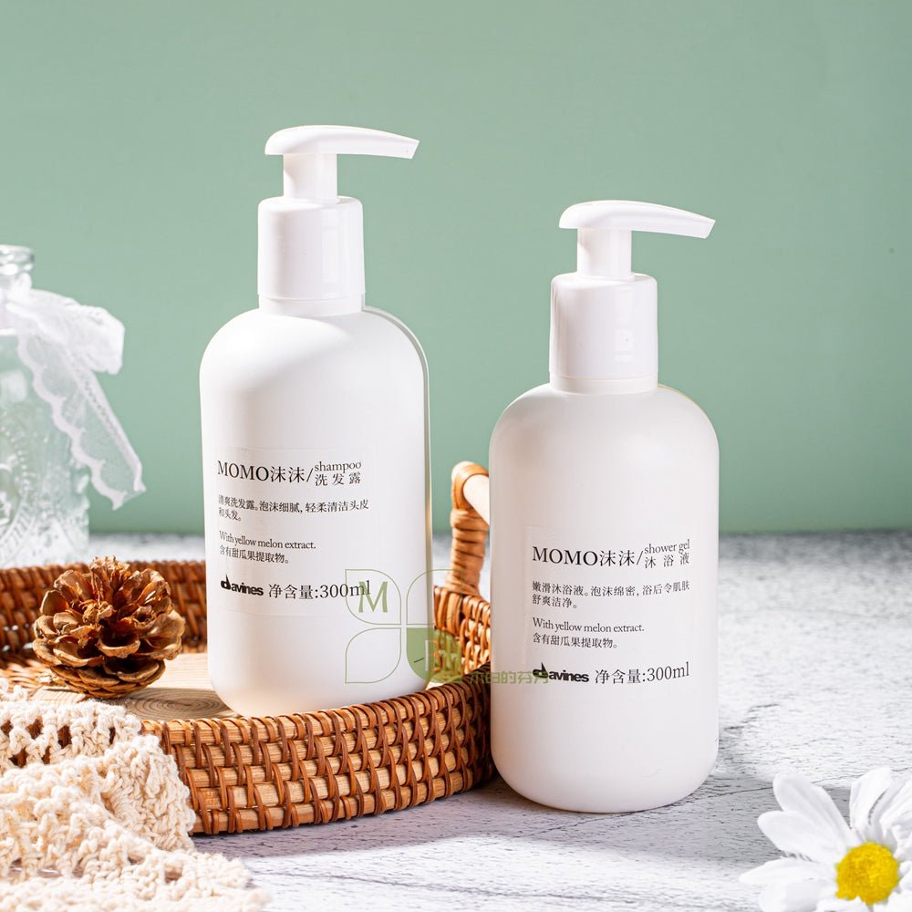 DAVINES MOMO body lotion, hotel-shampoo-conditioner