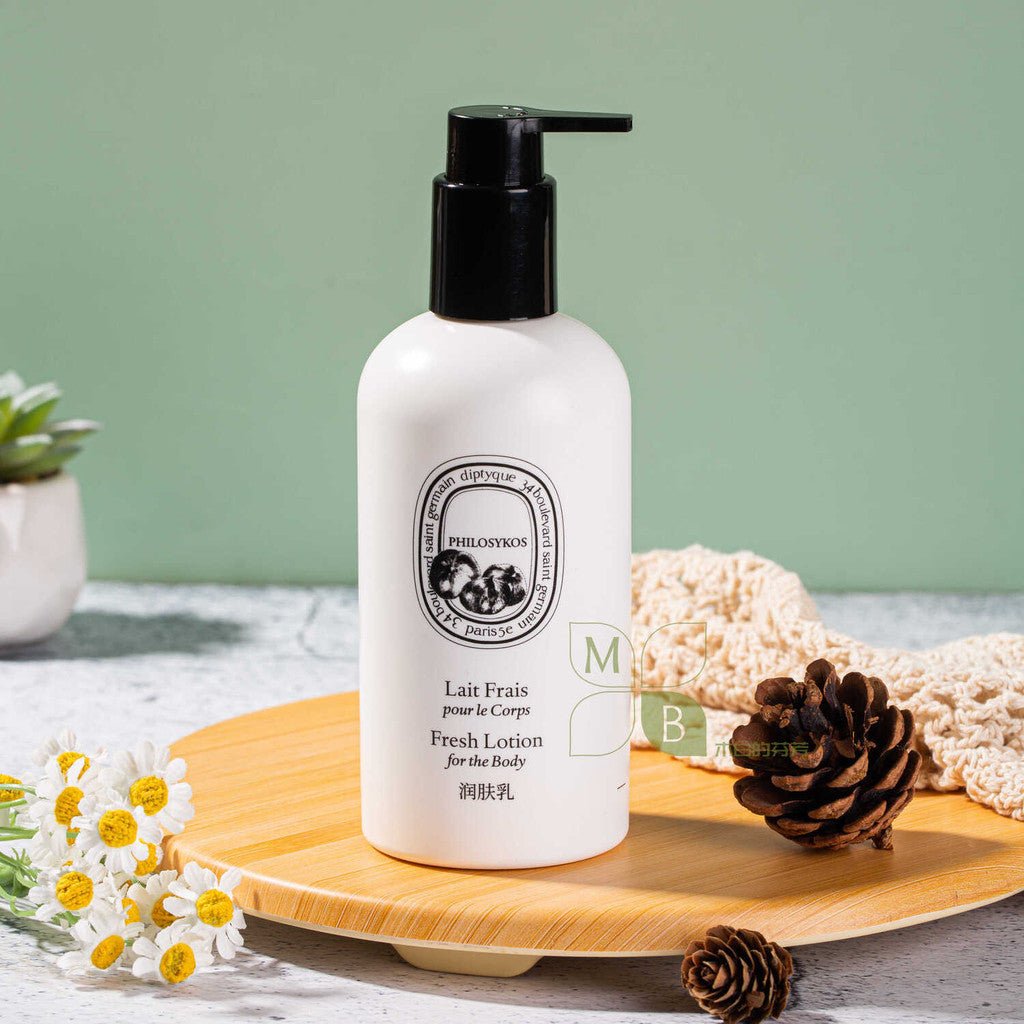 Diptyque body lotion, hotel-shampoo-conditioner, Philosykos