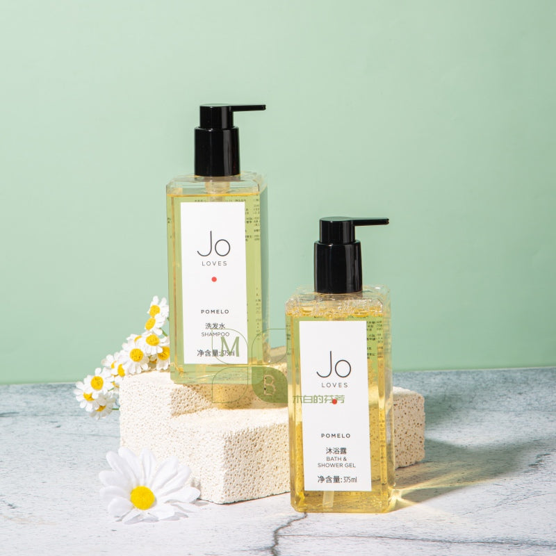 JO LOVES body lotion, hotel-shampoo-conditioner