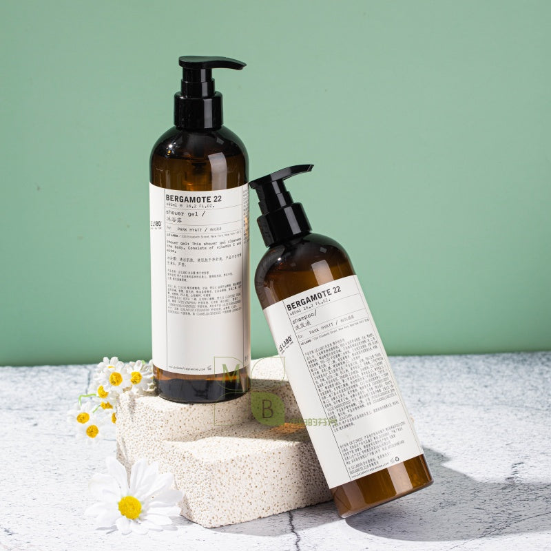 LE LABO SANTAL 22 body lotion, hotel-shampoo-conditioner