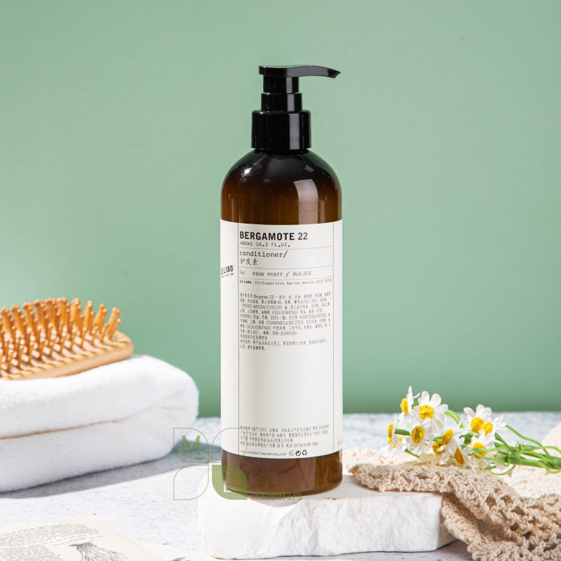 LE LABO SANTAL 22 body lotion, hotel-shampoo-conditioner