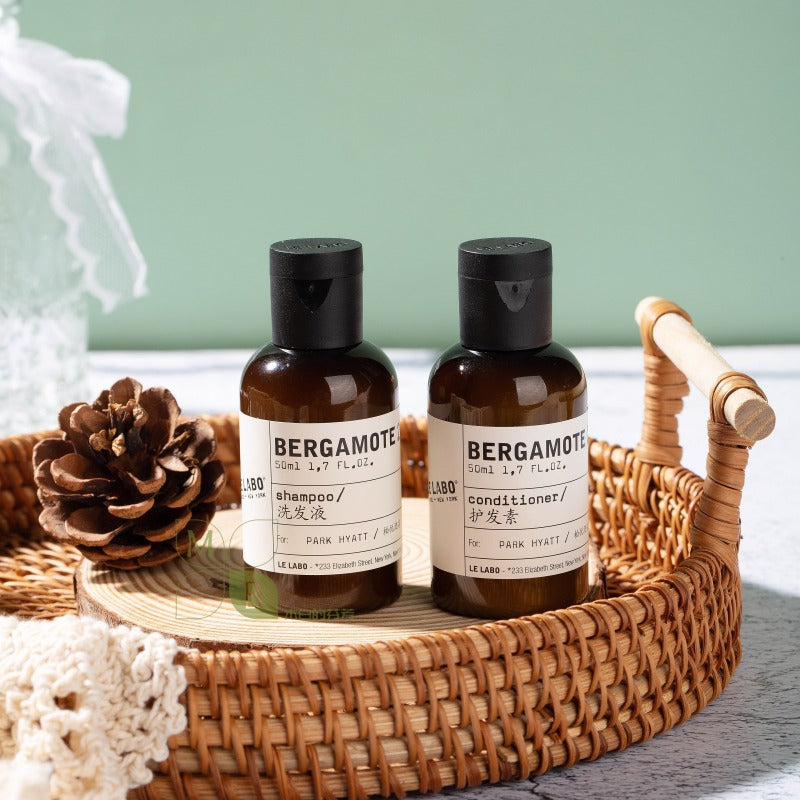 LE LABO SANTAL 22 body lotion, hotel-shampoo-conditioner