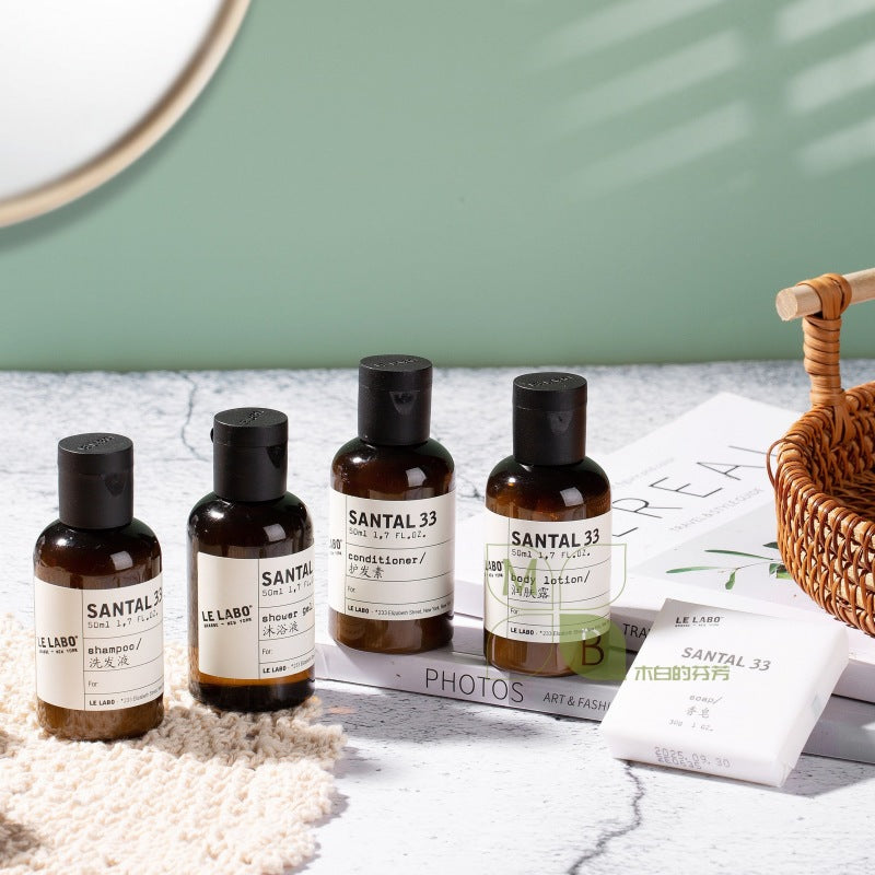 LE LABO SANTAL 33 body lotion, hotel-shampoo-conditioner