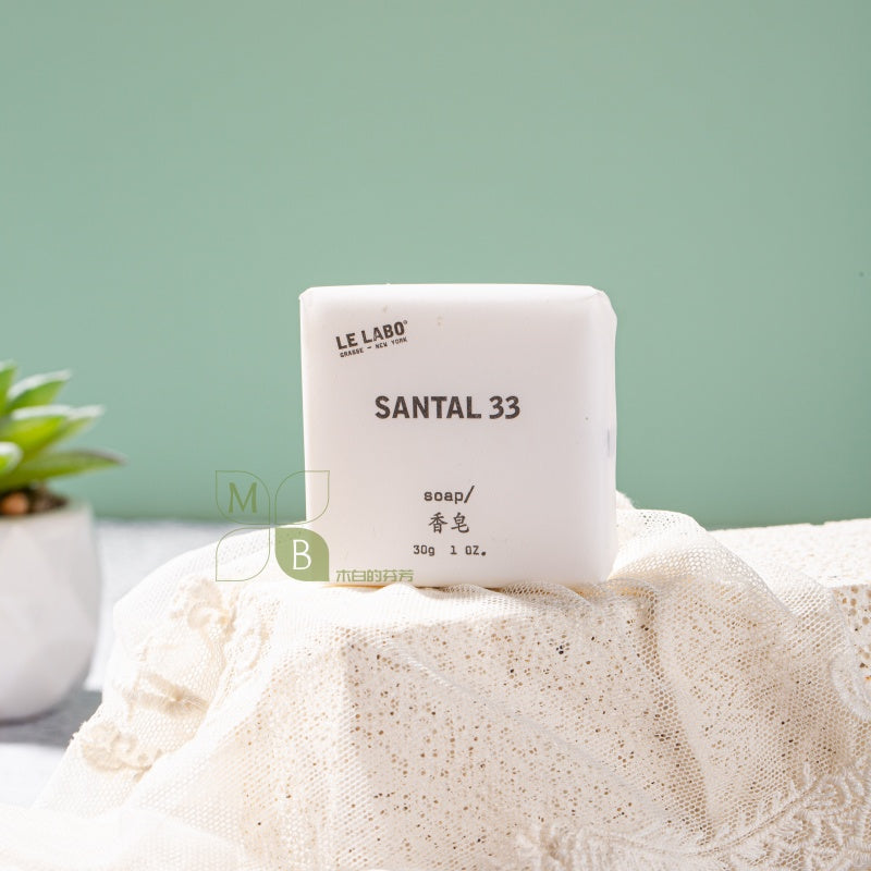 LE LABO SANTAL 33 body lotion, hotel-shampoo-conditioner