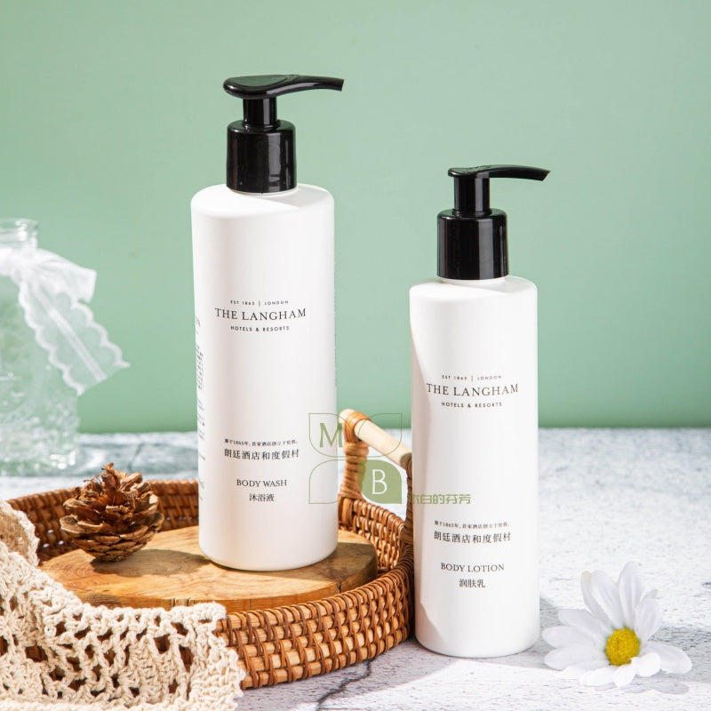THE LANGHAM body lotion, hotel-shampoo-conditioner