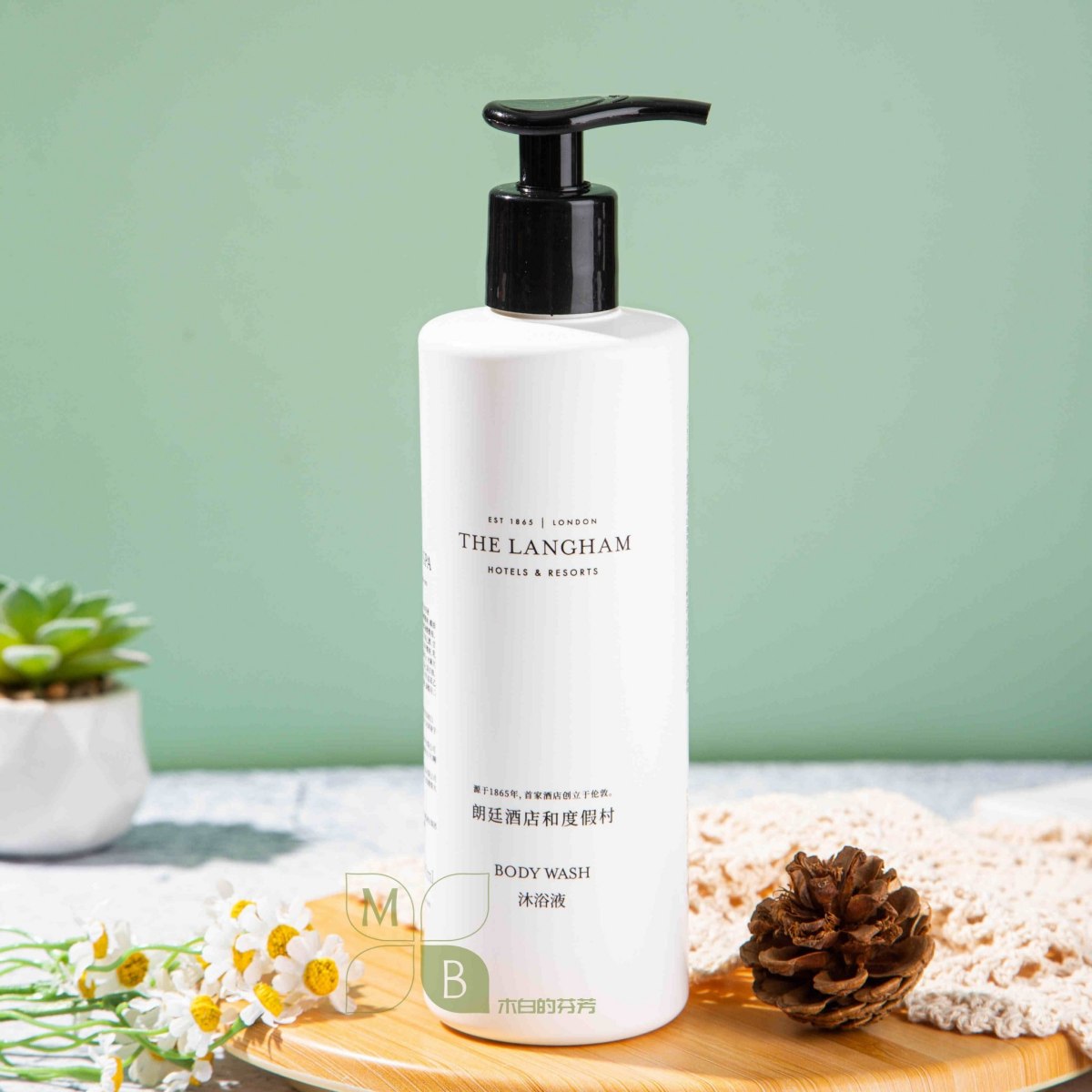 THE LANGHAM body lotion, hotel-shampoo-conditioner