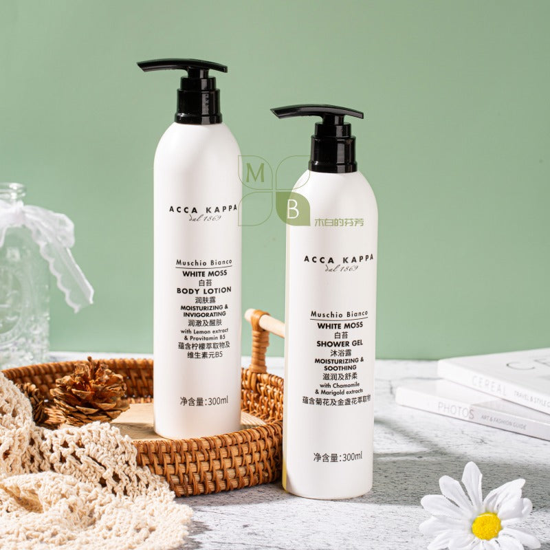 Acca Kappa body lotion, hotel-shampoo-conditioner