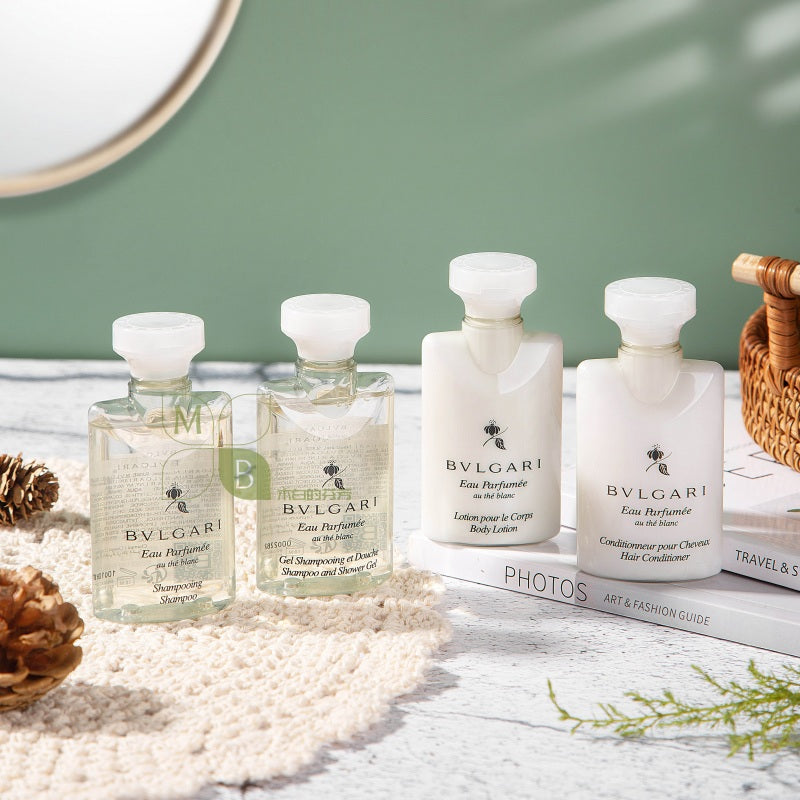 Carregar vídeo: BVLGARI Hotel | White Tea Travel Size