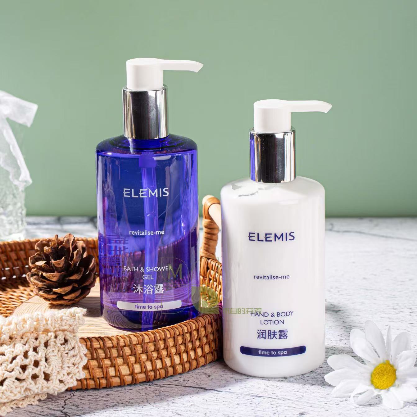ELEMIS body lotion, hotel-shampoo-conditioner