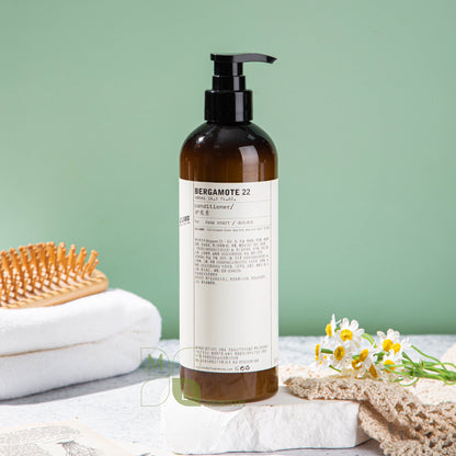 LE LABO SANTAL 22 body lotion, hotel-shampoo-conditioner