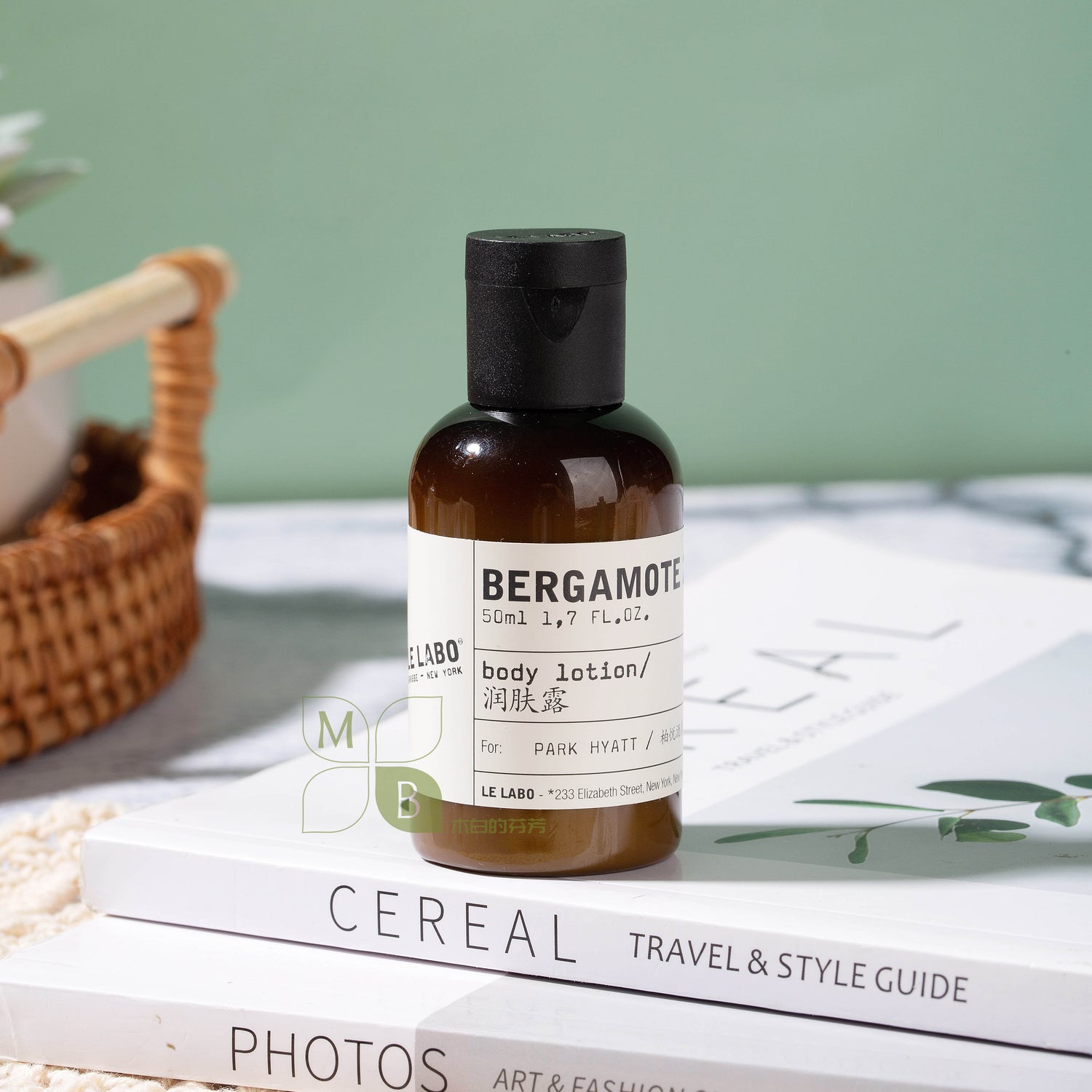 LE LABO SANTAL 22 body lotion, hotel-shampoo-conditioner